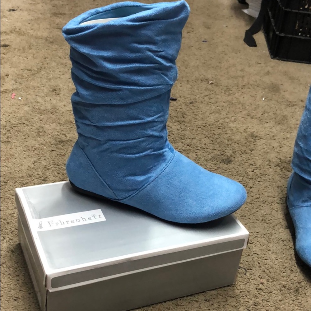 🆕✨ Blue Suede Winter Boots